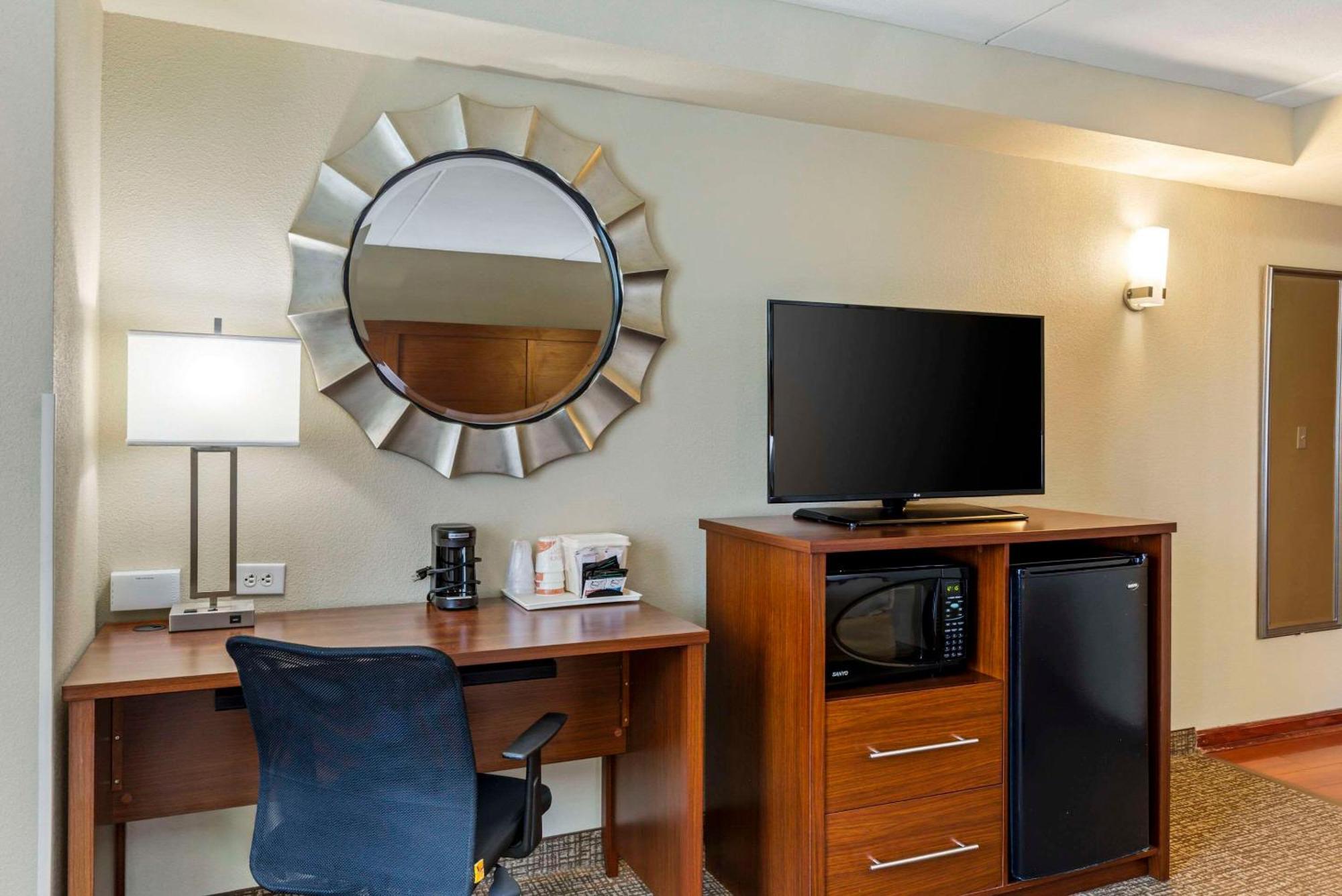 Comfort Suites At Virginia Center Commons Glen Allen Zewnętrze zdjęcie